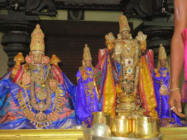 kanchi-devarajaswami-temple-mahanavami-morning-purappadu-2016040