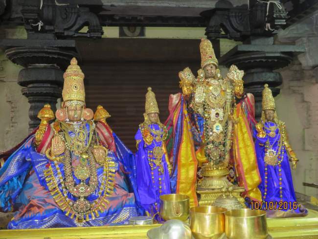 kanchi-devarajaswami-temple-mahanavami-morning-purappadu-2016041