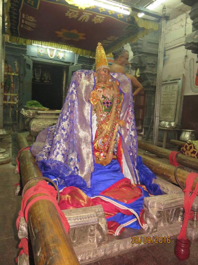 kanchi-devarajaswami-temple-navarathri-utsavam-day-1-2016003