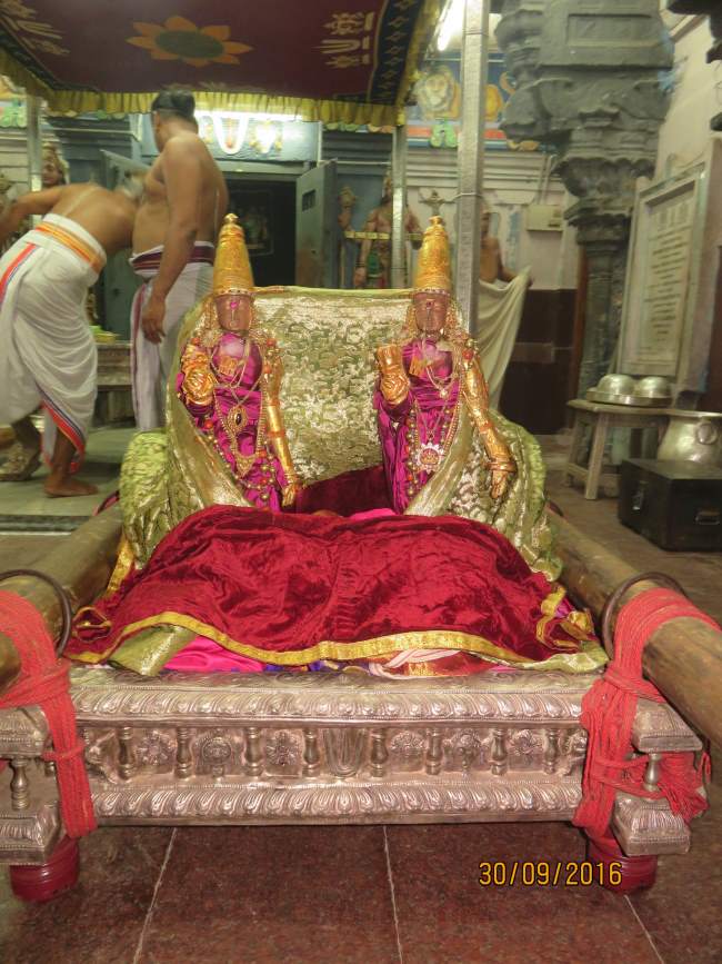 kanchi-devarajaswami-temple-navarathri-utsavam-day-1-2016004