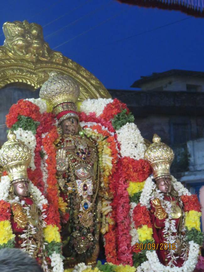 kanchi-devarajaswami-temple-navarathri-utsavam-day-1-2016010
