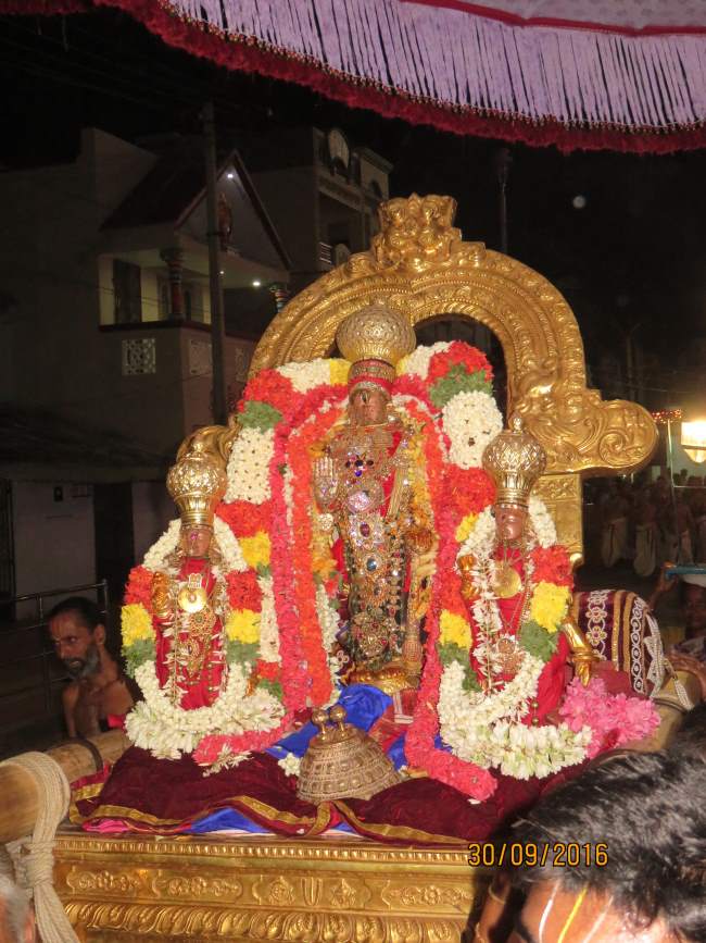 kanchi-devarajaswami-temple-navarathri-utsavam-day-1-2016015