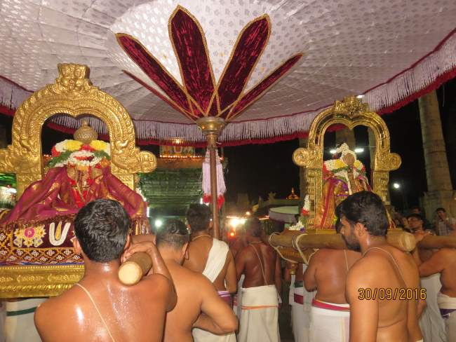kanchi-devarajaswami-temple-navarathri-utsavam-day-1-2016023