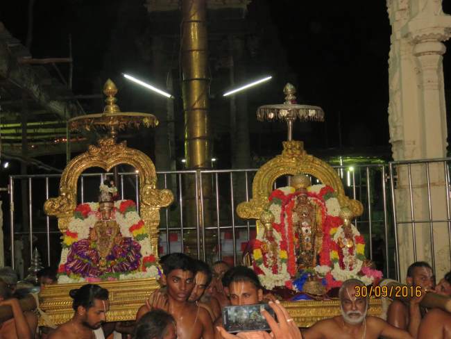 kanchi-devarajaswami-temple-navarathri-utsavam-day-1-2016038