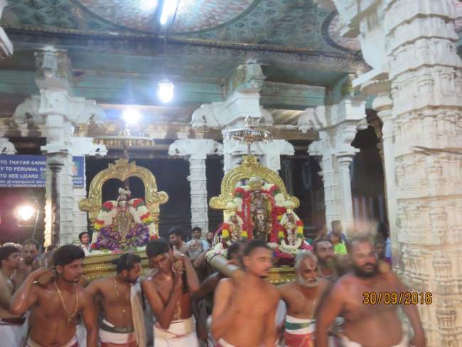 kanchi-devarajaswami-temple-navarathri-utsavam-day-1-2016039