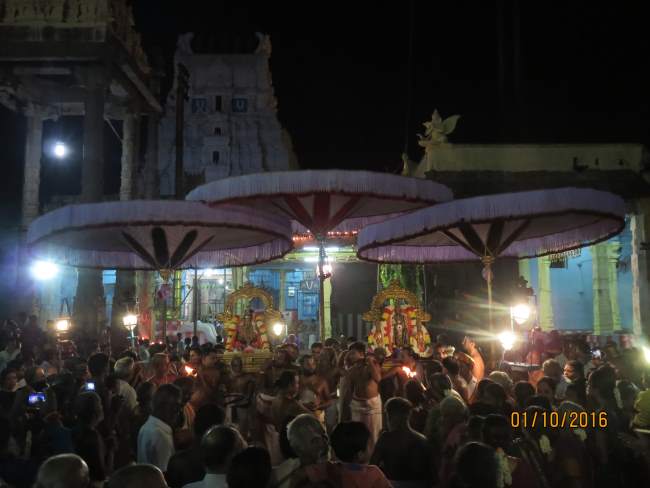 kanchi-devarajaswami-temple-navarathri-utsavam-day-2-2016013