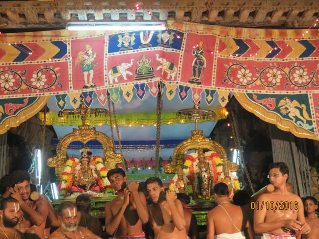 kanchi-devarajaswami-temple-navarathri-utsavam-day-2-2016022