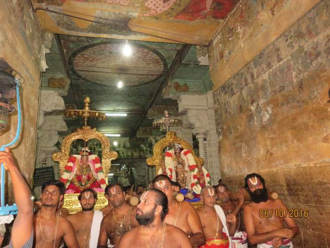kanchi-devarajaswami-temple-navarathri-utsavam-day-6-2016005