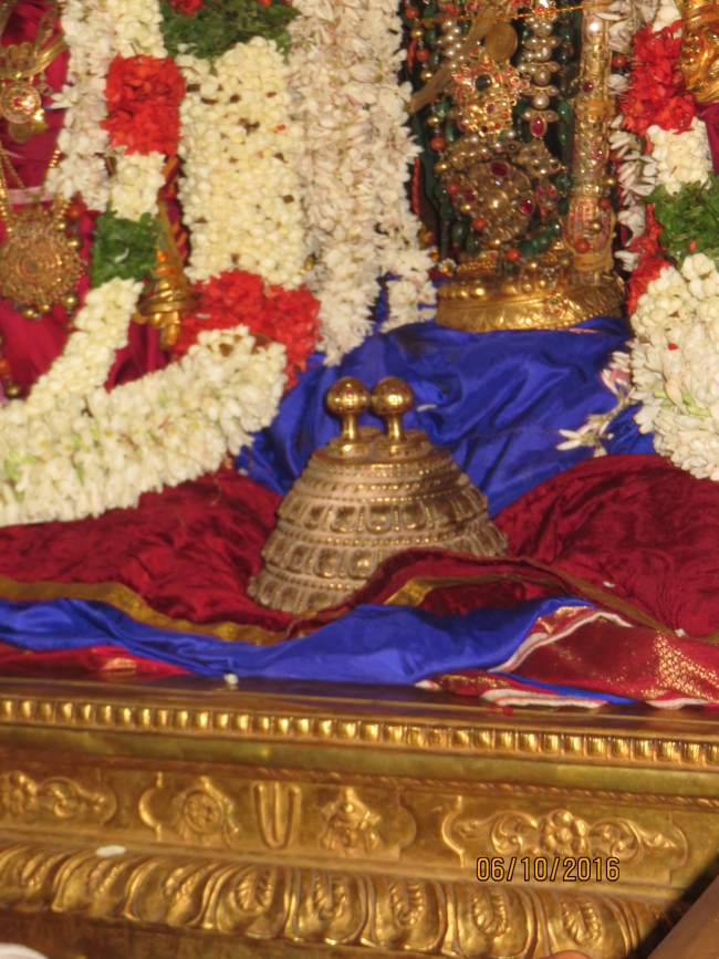 kanchi-devarajaswami-temple-navarathri-utsavam-day-6-2016014