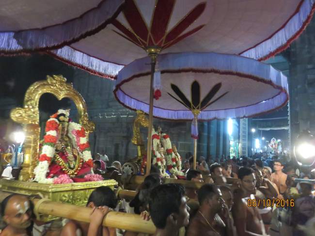kanchi-devarajaswami-temple-navarathri-utsavam-day-6-2016021