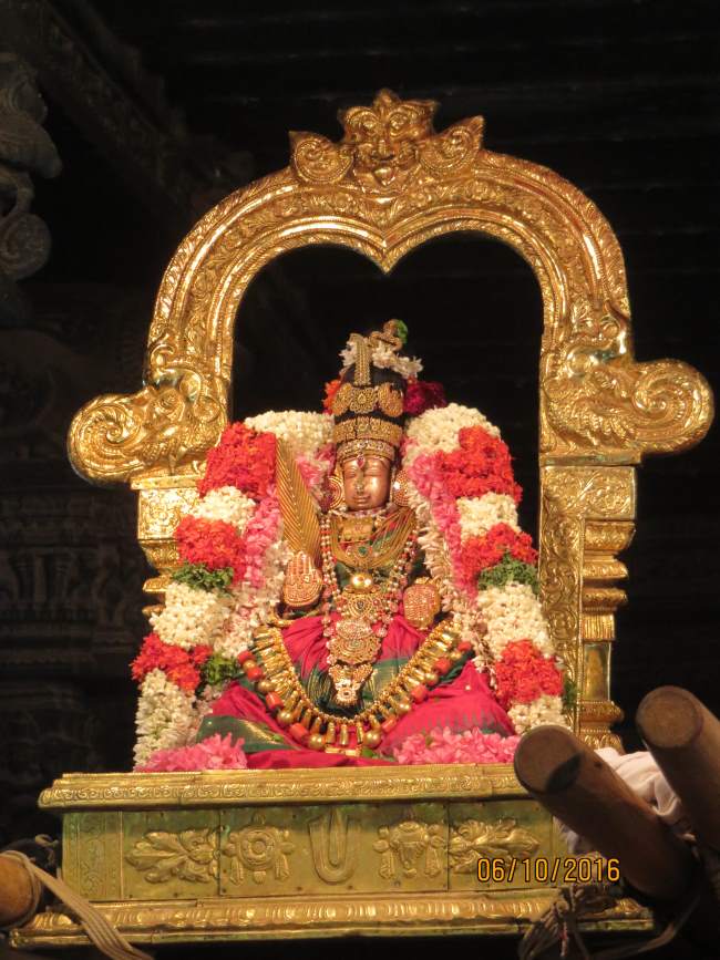 kanchi-devarajaswami-temple-navarathri-utsavam-day-6-2016034