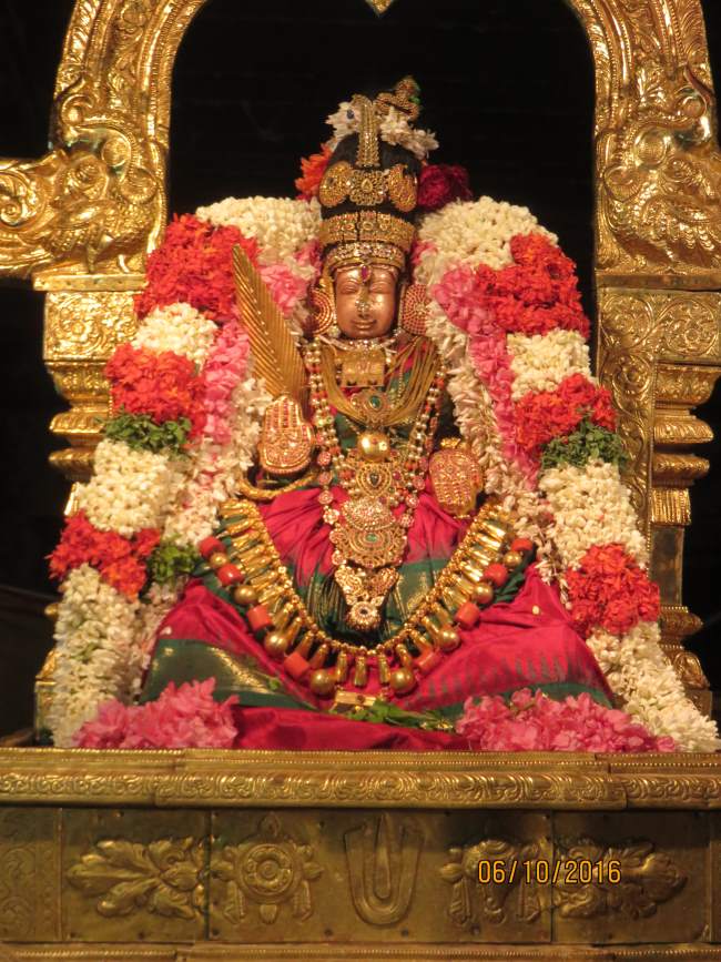 kanchi-devarajaswami-temple-navarathri-utsavam-day-6-2016036