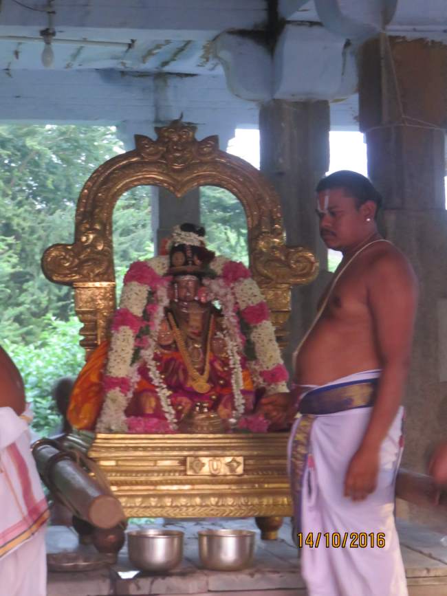 kanchi-perundhevi-thayar-purattasi-kadai-velli-purappadu-2016011