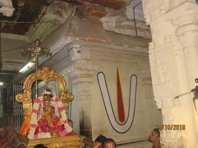 kanchi-perundhevi-thayar-purattasi-kadai-velli-purappadu-2016021