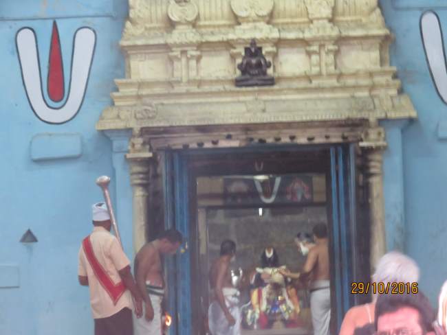 kanchi-sri-devarajaswami-temple-deepavali-purappadu-2016017