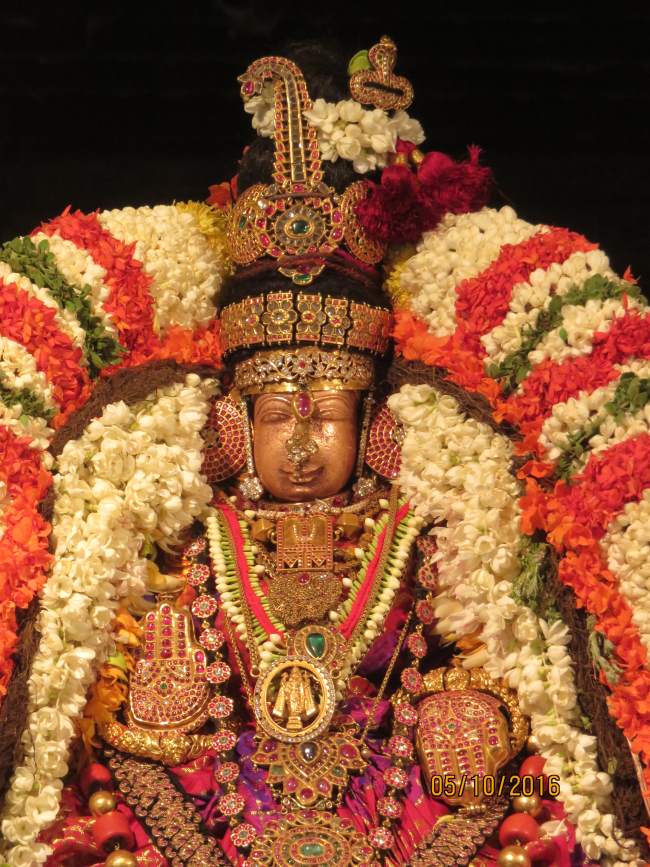 kanchi-sri-devarajaswami-temple-navarathri-utsavam-day-6034