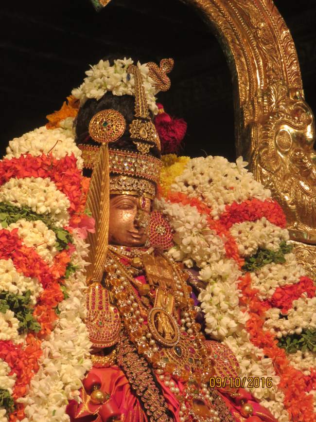 kanchi-sri-devarajaswami-temple-navarathri-utsavam-concludes-2016023