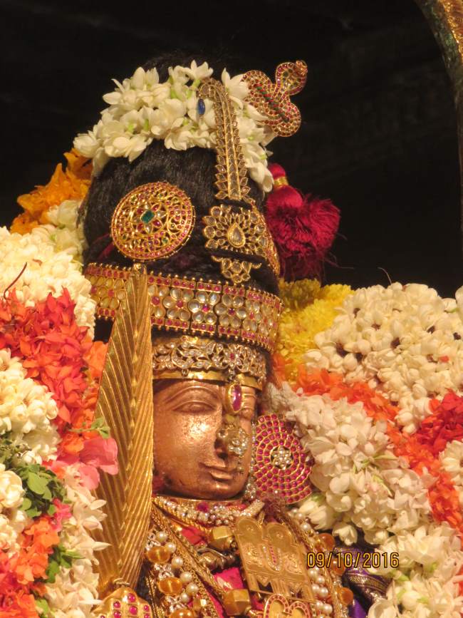 kanchi-sri-devarajaswami-temple-navarathri-utsavam-concludes-2016024