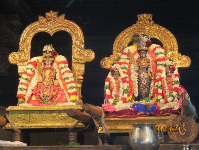 kanchi-sri-devarajaswami-temple-navarathri-utsavam-concludes-2016032