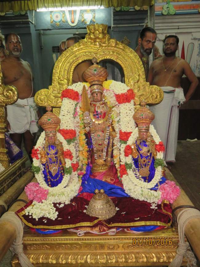 kanchi-sri-devarajaswami-temple-navarathri-utsavam-day-8002