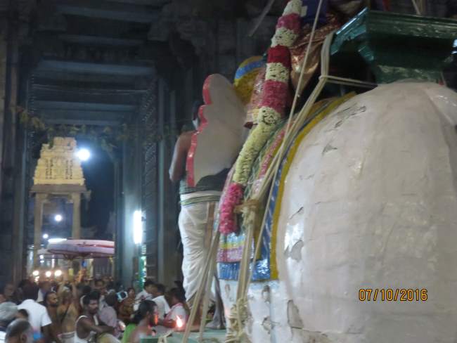 kanchi-sri-devarajaswami-temple-navarathri-utsavam-day-8010