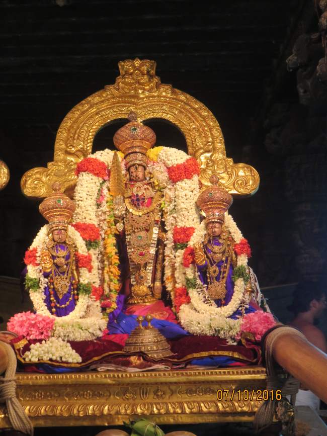 kanchi-sri-devarajaswami-temple-navarathri-utsavam-day-8016