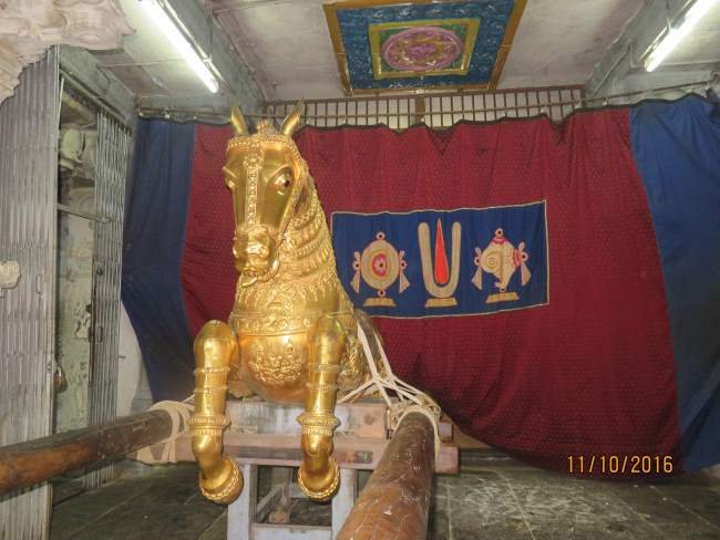 kanchi-sri-devarajaswami-temple-parivettai-utsavam-2016035