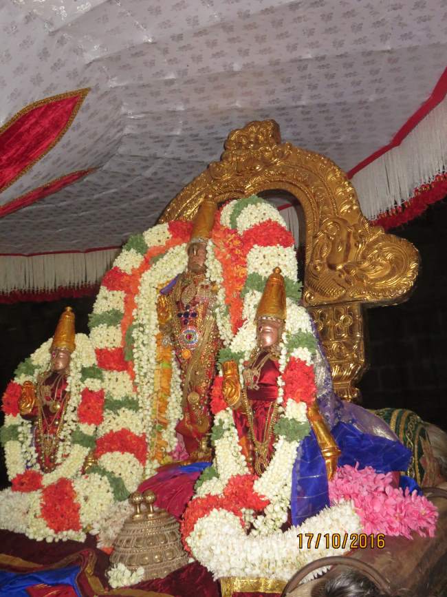 kanchi-sri-devarajaswami-temple-iypasi-maasa-pirappu-purappadu-2016004