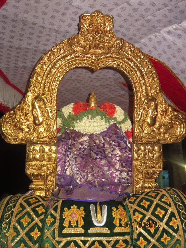 kanchi-sri-devarajaswami-temple-iypasi-maasa-pirappu-purappadu-2016009