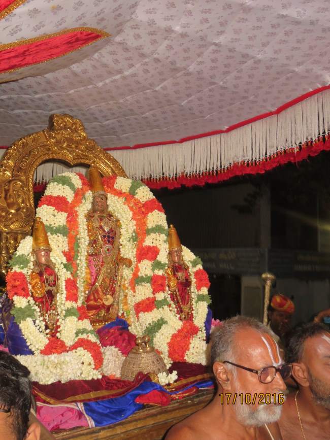 kanchi-sri-devarajaswami-temple-iypasi-maasa-pirappu-purappadu-2016011