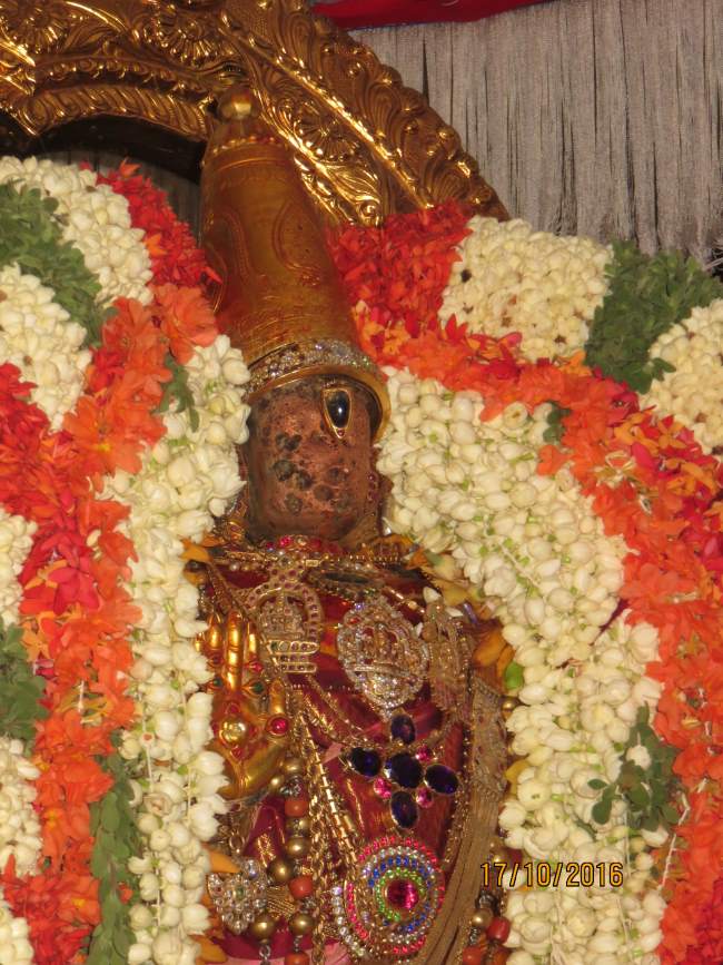 kanchi-sri-devarajaswami-temple-iypasi-maasa-pirappu-purappadu-2016012