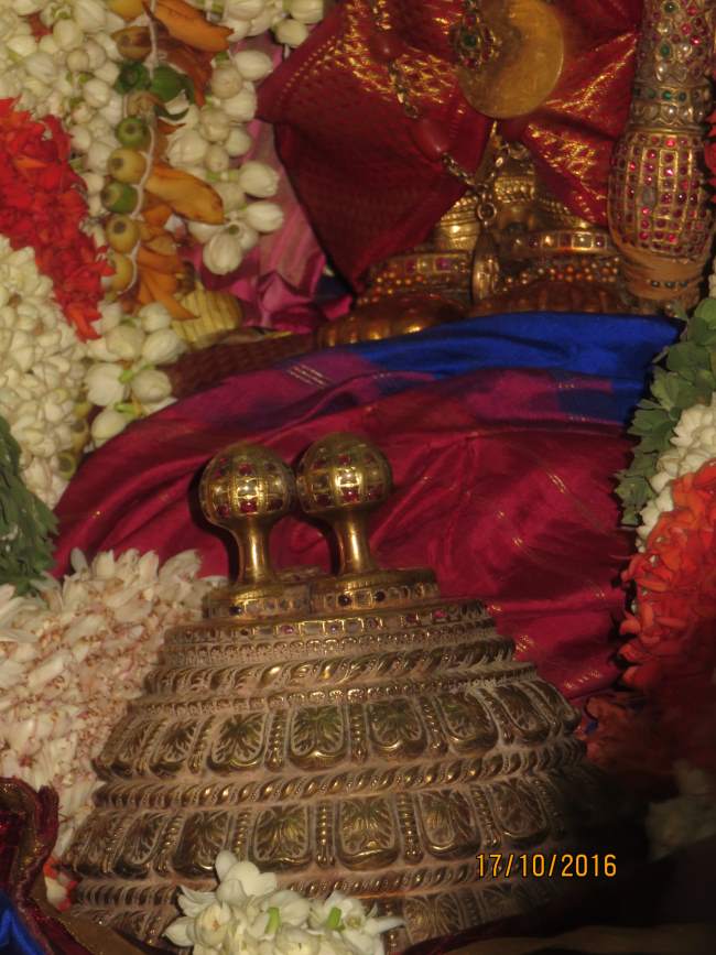 kanchi-sri-devarajaswami-temple-iypasi-maasa-pirappu-purappadu-2016020