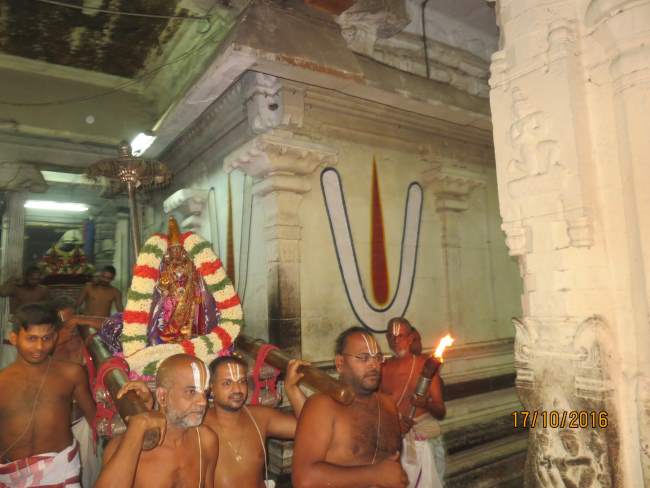 kanchi-sri-devarajaswami-temple-iypasi-maasa-pirappu-purappadu-2016023