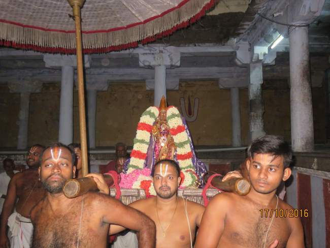 kanchi-sri-devarajaswami-temple-iypasi-maasa-pirappu-purappadu-2016031