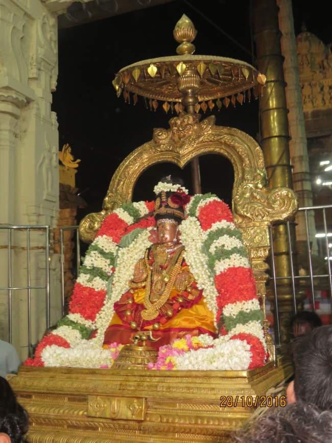 kanchi-sri-perundhevi-thayar-aippasi-sukravara-purappadu-2016023