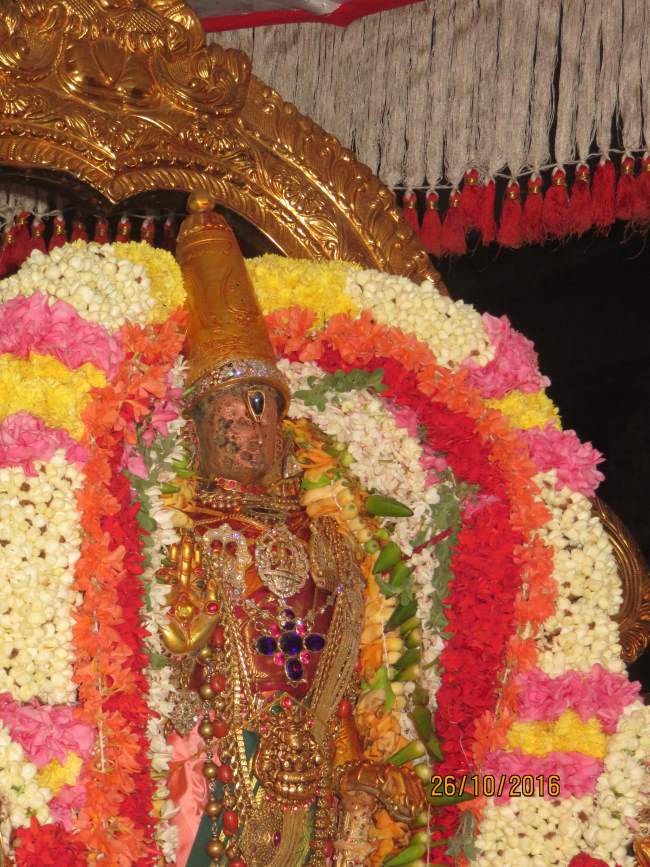 kanchi-sri-devaperumal-sannadhi-aippasi-ekadasi-purappadu-2016023