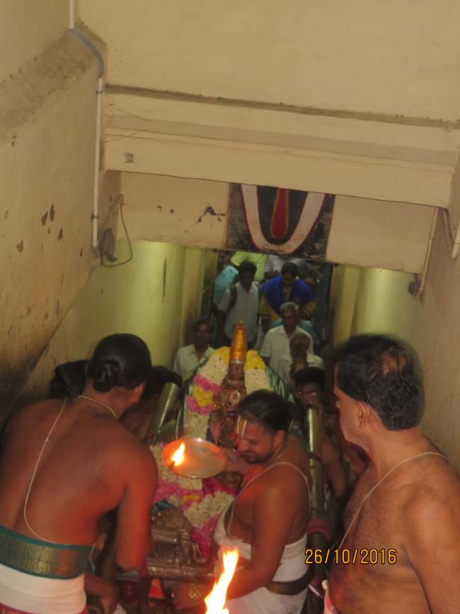 kanchi-sri-devaperumal-sannadhi-aippasi-ekadasi-purappadu-2016035