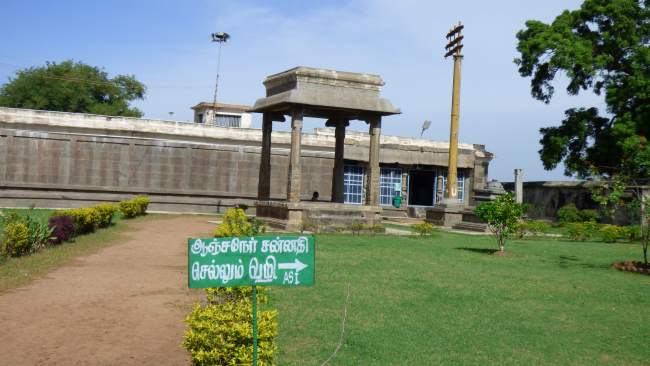 kanchipuram-thirumukoodal-sri-appan-venkateshwara-perumal-koil-021