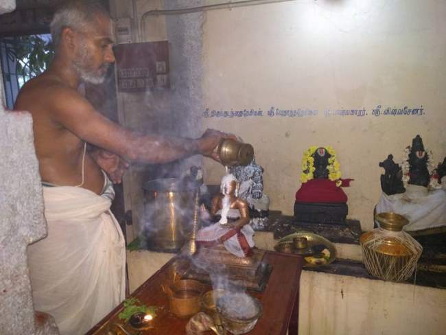 nallur-sri-sundaravaradaraja-perumal-temple-swami-desikan-utsavam-2016012
