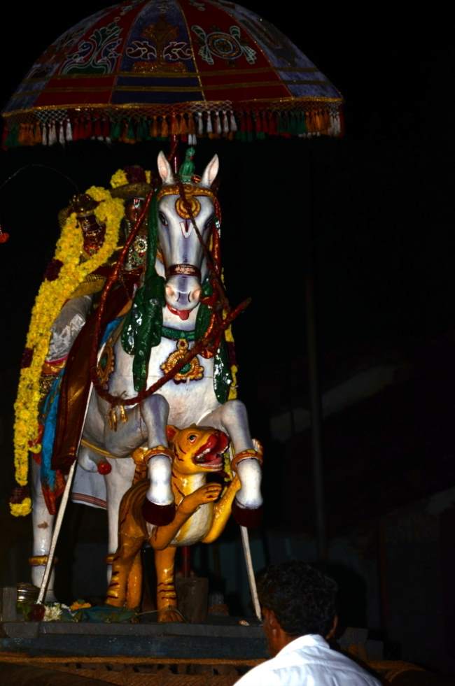thirukannamangai-sri-bhaktavatsala-perumal-temple-parivettai-utsavam-2016006