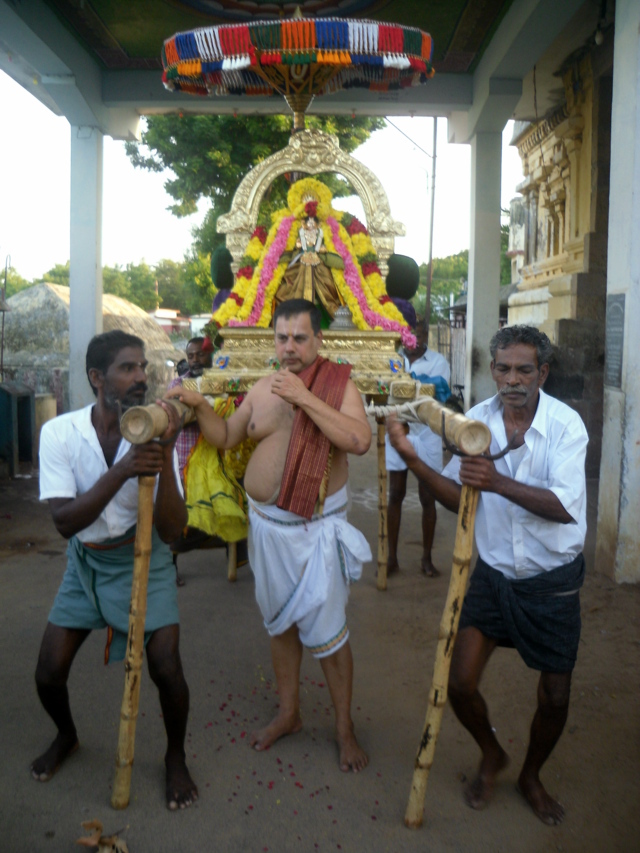 thirukannamangai-swami-desikan-thirunakshatra-utsavam-2016-19