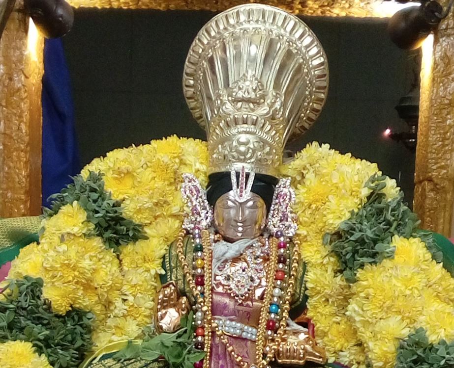 thirukannamangai-swami-desikan-thirunakshatra-utsavam-day-4-2016