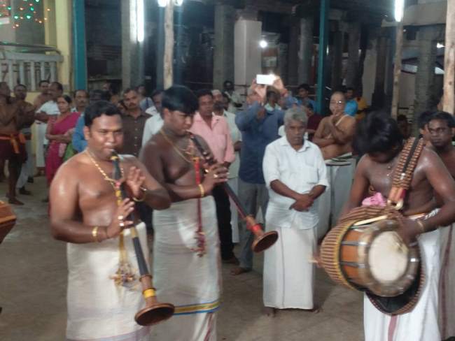 thiruvallur-navarathri-utsavam-day-2-2016006