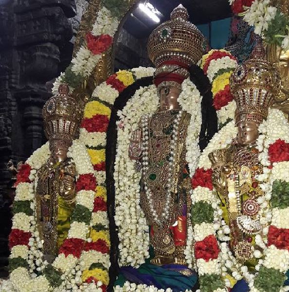 thiruvallur-navarathri-utsavam-day-1-2016