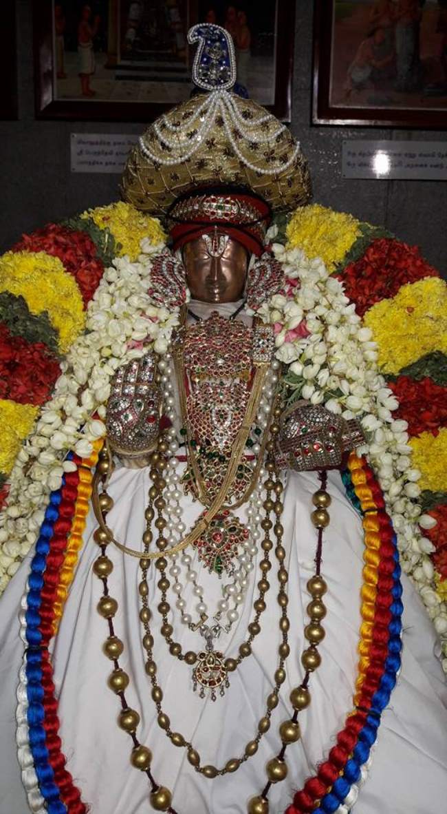 thiruvallur-navarathri-utsavam-day-8-2016019
