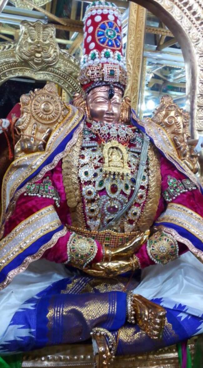 thiruvelukkai-navarathri-utsavam-day-3-2016010