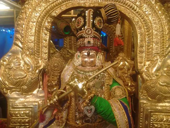 thiruvelukkai-navarathri-utsavam-day-5-2016022