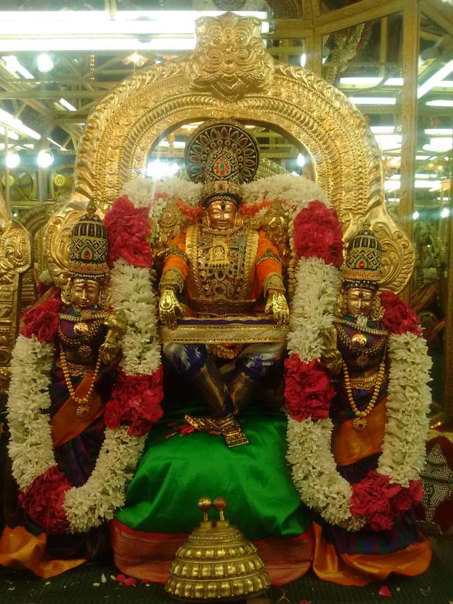 thiruvelukkai-navarathri-utsavam-day-2-2016012