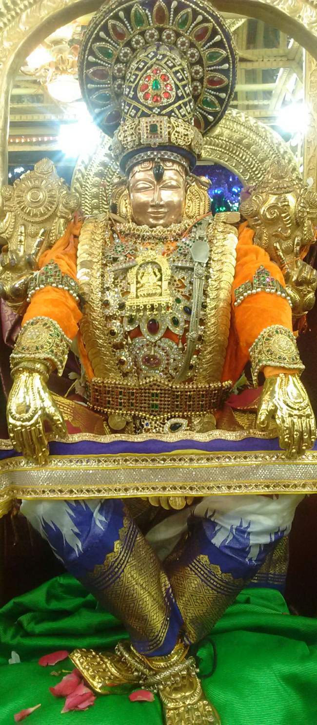 thiruvelukkai-navarathri-utsavam-day-2-2016025
