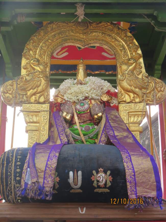 thoopul-swami-desikan-thirunakshatra-utsavam-ganthapodi-utsavam-2016021
